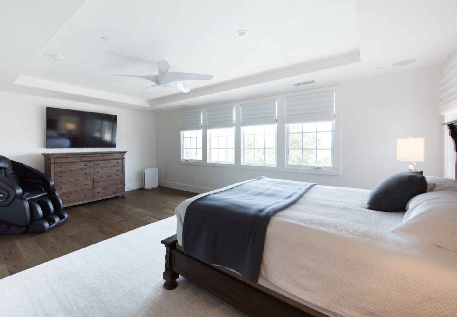 Bedroom before renovation